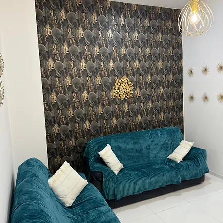 Centrum 8 لقنت